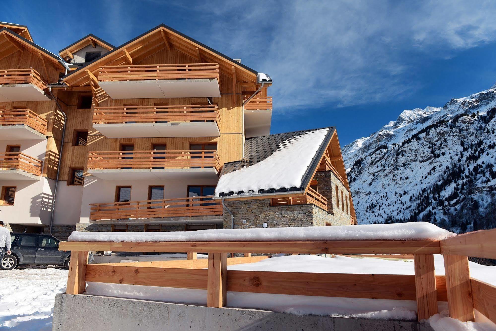 Residence Goelia Le Crystal Vaujany Exterior foto